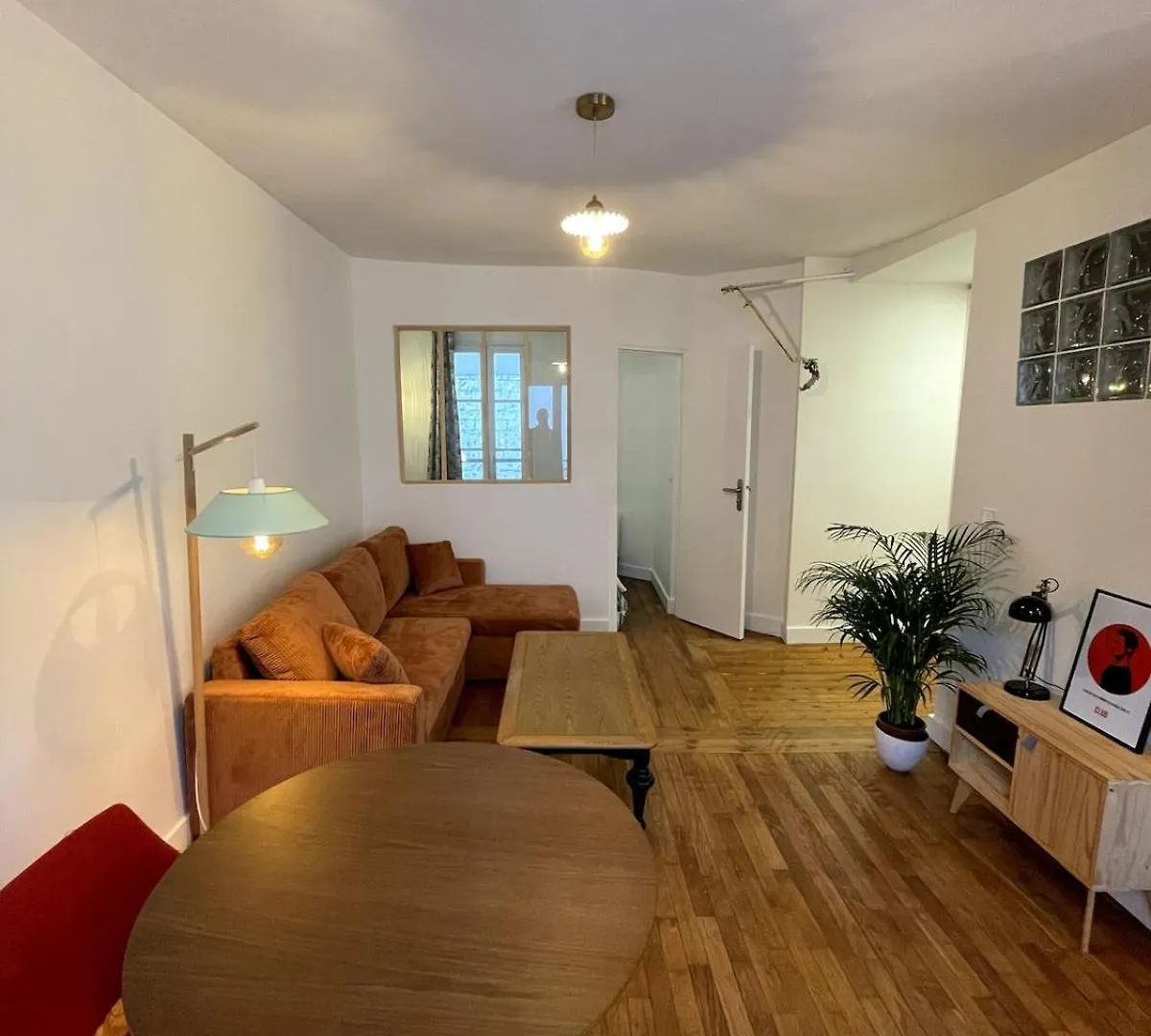 Bright Flat Near Montmartre Apartment Paris 0*,  France